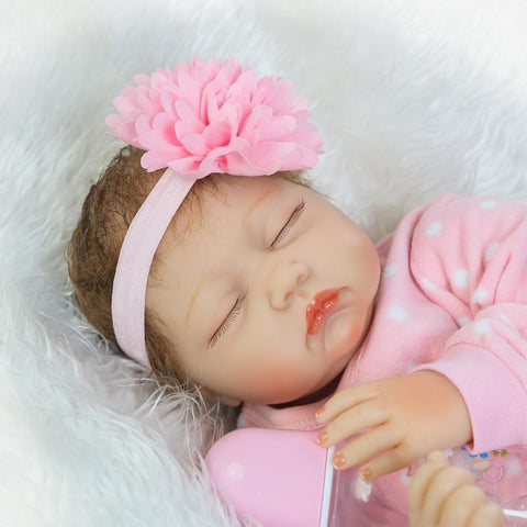 Poupée en tissu doux et mignon en caoutchouc de simulation NPK m3331134