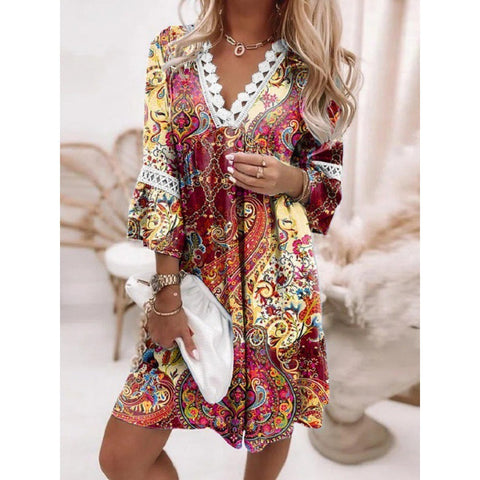 Robe bohème décontractée à col en V et coutures en dentelle imprimées, style vacances M300213 