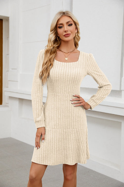 Robe à manches longues et col carré, manches lanternes, poches pour poupées, m300921 