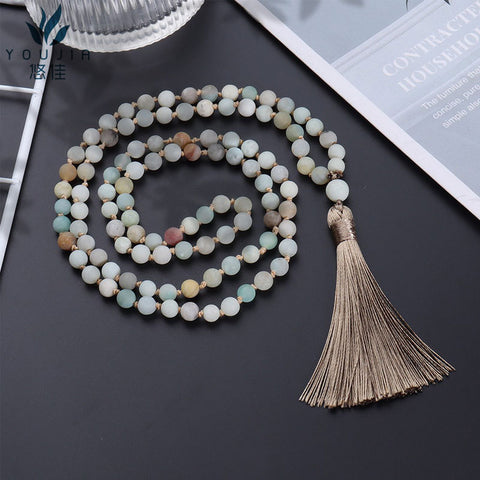 Collier de 108 perles en pierre naturelle Mara, chaîne de pull nouée à la main avec franges m3331281 