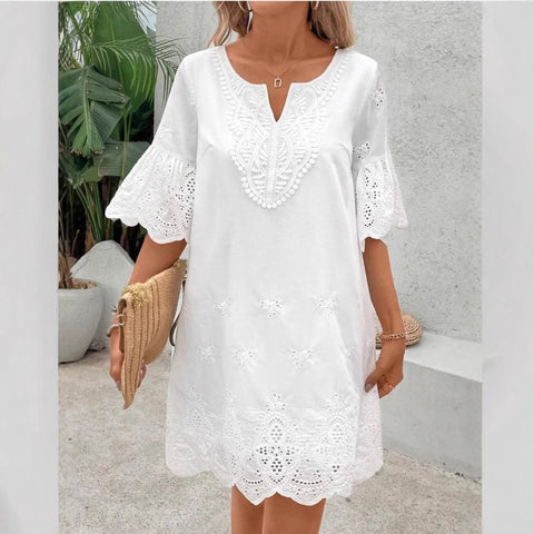 Robe décontractée à manches cinq-quarts et col en V en dentelle brodée creuse m301469 