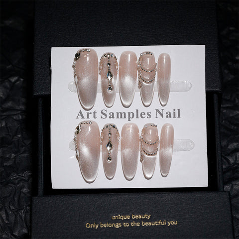 Autocollant pour ongles fait à la main en forme d'œil de chat en zircon, simple, léger, luxueux, haut de gamme, polyvalent, niche, vent quotidien, doux, m3331222