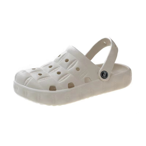Chaussures d'été à trous pour femmes portant à l'extérieur avec une sensation de marcher sur les excréments, des semelles épaisses, des chaussures antidérapantes et résistantes aux odeurs m5010562 