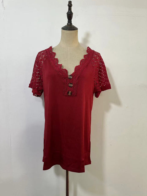 Pull confortable et décontracté à manches courtes et col en V avec coutures en dentelle M300159 