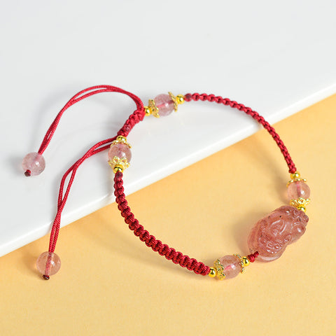 Corde à main Pixiu en cristal naturel et fraise, corde rouge tissée à la main m3331236