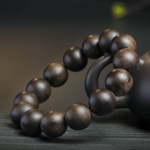 Bracelet de perles de Bouddha en bois d'agar indonésien Darakan submergé 108 perles de chapelet 8 mm bracelet en bois d'agar en matériau ancien m3331276 