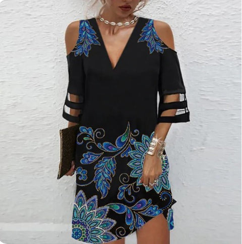 Robe à manches mi-longues et col en V avec coutures en maille fleurie M300180 