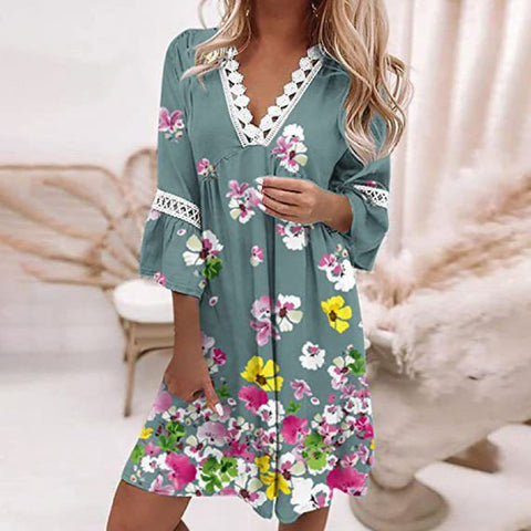 Robe bohème décontractée à col en V et coutures en dentelle imprimées, style vacances M300213 