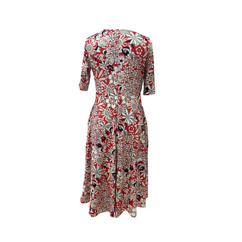 Elegantes Kleid mit V-Ausschnitt und Fünfviertelärmeln und Print m301208 