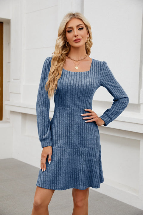 Robe à manches longues et col carré, manches lanternes, poches pour poupées, m300921 