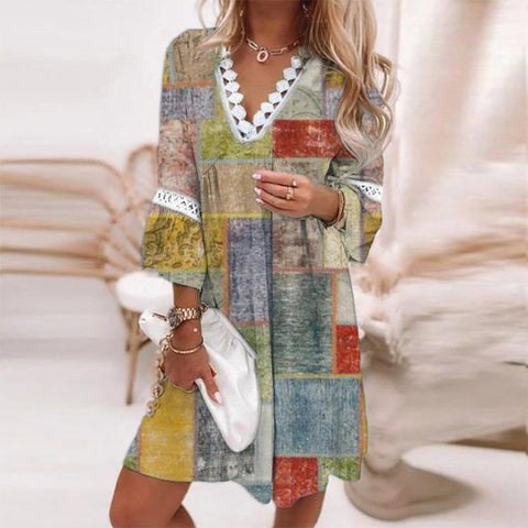 Robe bohème décontractée à col en V et coutures en dentelle imprimées, style vacances M300213 