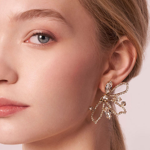 Boucles d'oreilles à fleurs creuses tempérament, boucles d'oreilles rétro à strass à la mode m3331101 