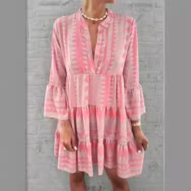 Bedrucktes Kleid, lockerer V-Ausschnitt, Chiffon, plissierter kurzer Rock, m300054 