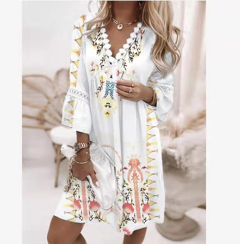Robe bohème décontractée à col en V et coutures en dentelle imprimées, style vacances M300213 
