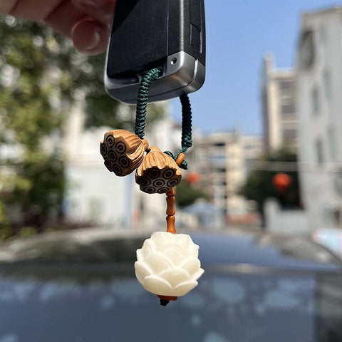Porte-clés de voiture Bodhi Lotus, pendentif littéraire, frais et beau, petit pendentif en forme de gousse de lotus m3331259 