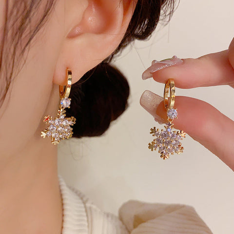 Exquisite Zircon Snowflake Ear Buckle m1915010451